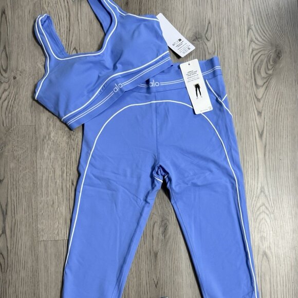 ALO Yoga Airbrush Hearthrob Leggings And Sports Bra Set Blue - Picture 2 of 7
